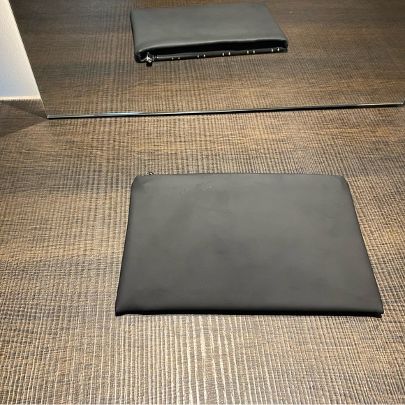 DIOR bead studded pouchette - Picture 4 of 4